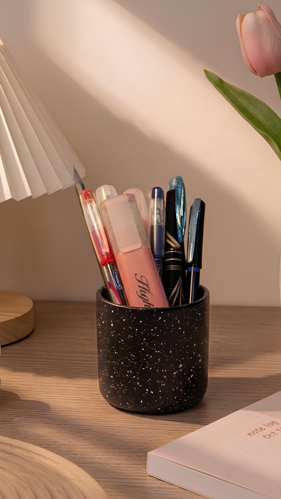 Concrete pen holder Galaxy
